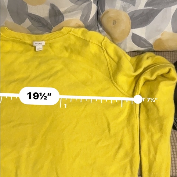 Fossil Cashmere Gwen Sweater V-neck - Picture 9 of 10